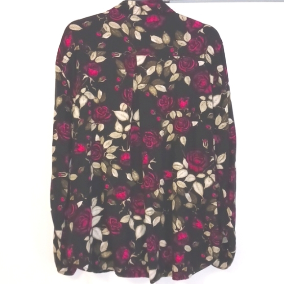 Rock & Republic " Rose🌹" Button Down Shirt in Size XL - Picture 3 of 7